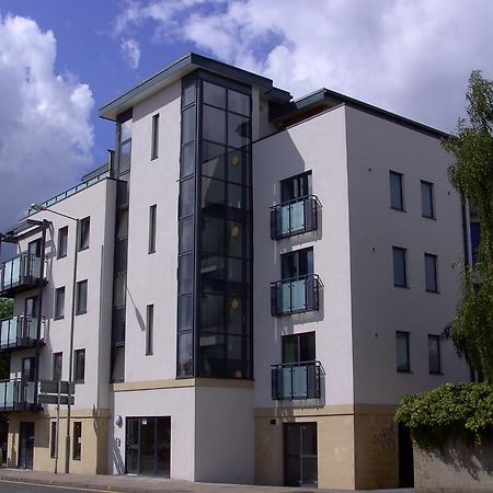 Cheltenham Plaza Apartments Ashchurch Kültér fotó