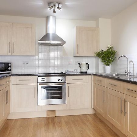 Cheltenham Plaza Apartments Ashchurch Kültér fotó